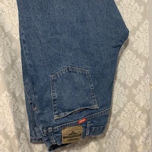 2 pair wrangler jeans